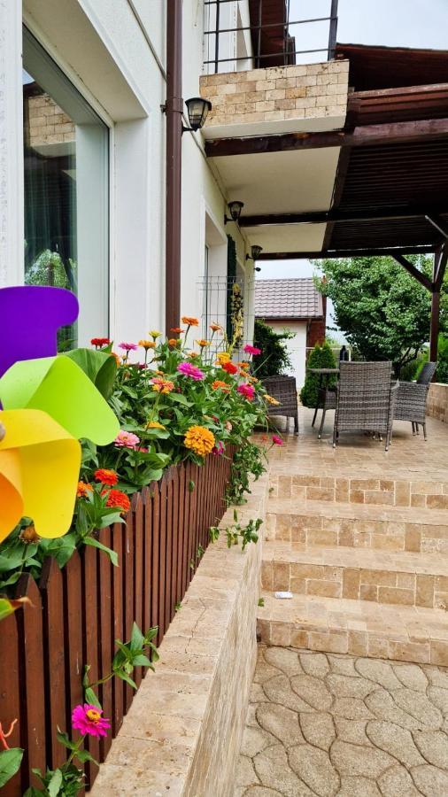 Nobless Villa Mereni  Zewnętrze zdjęcie